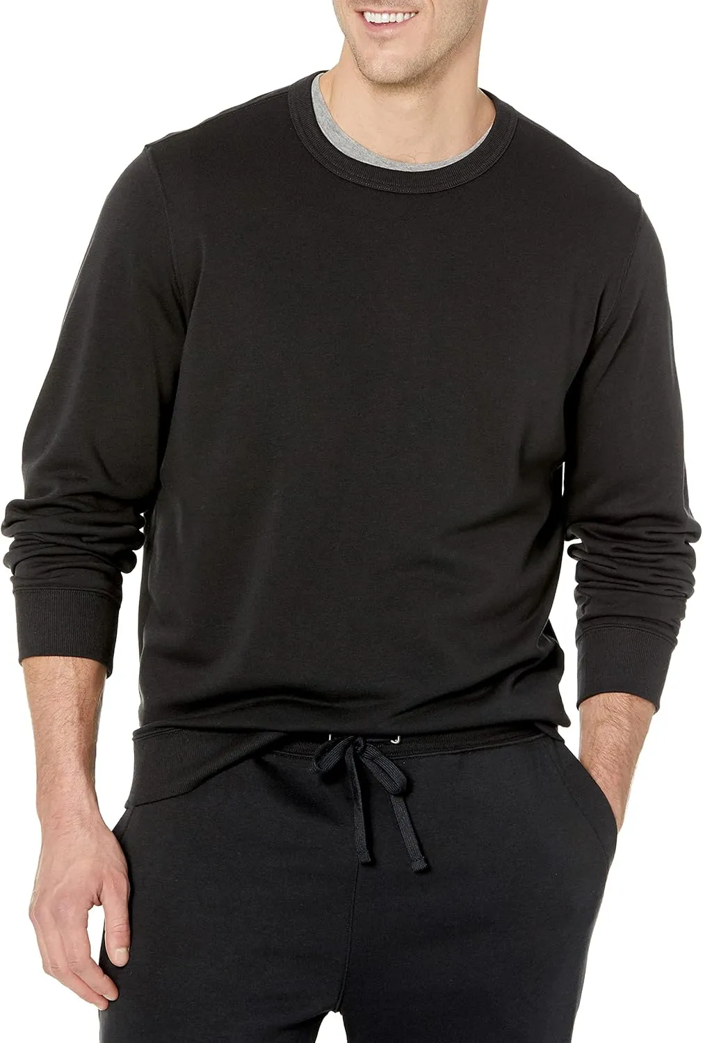 Amazon Essentials Men's Crewneck Sweatshirt, Lightweight Long-Sleeve French Terry (Available in Big & Tall)