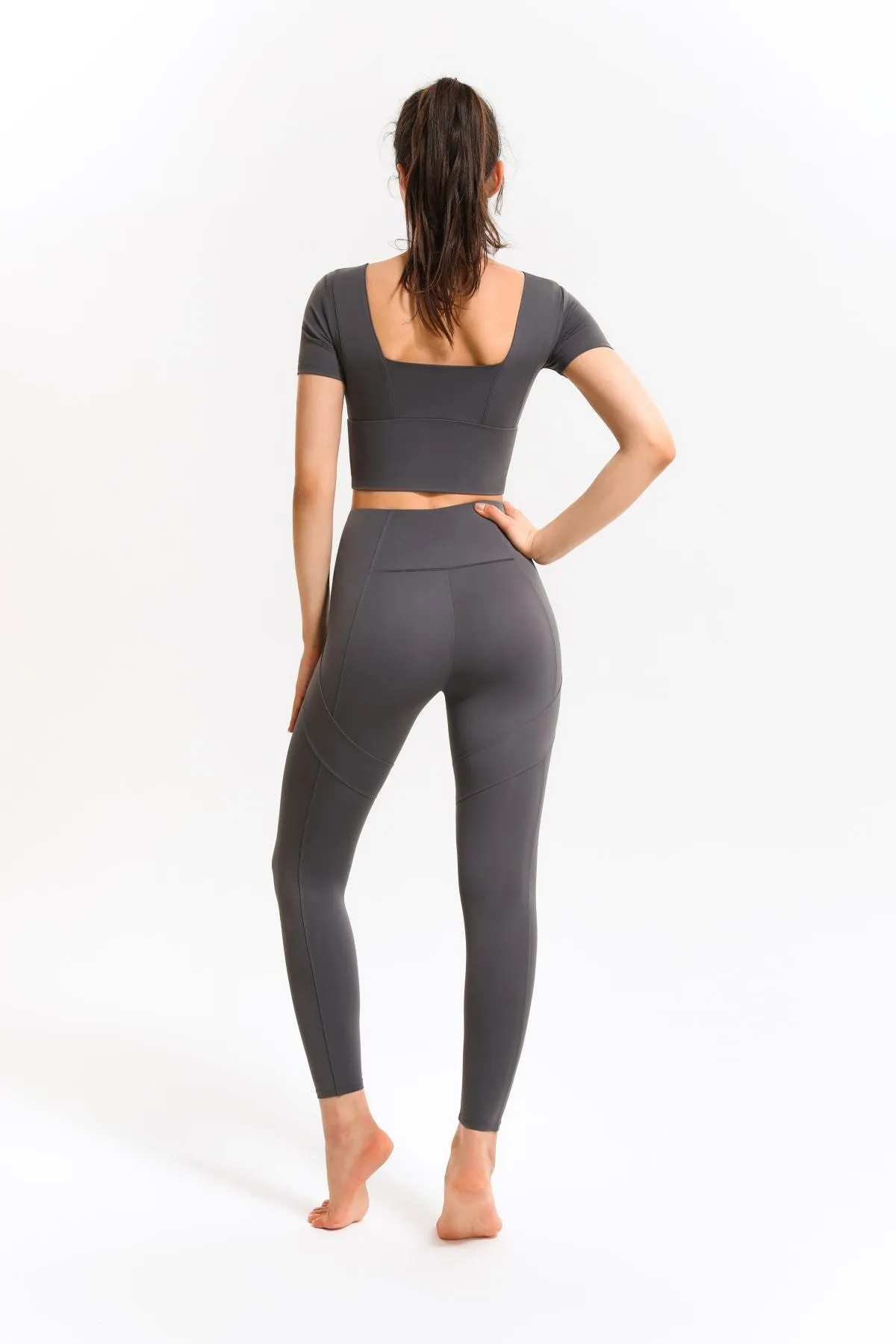 Cropped Short Sleeve Shirts Built-in Bra