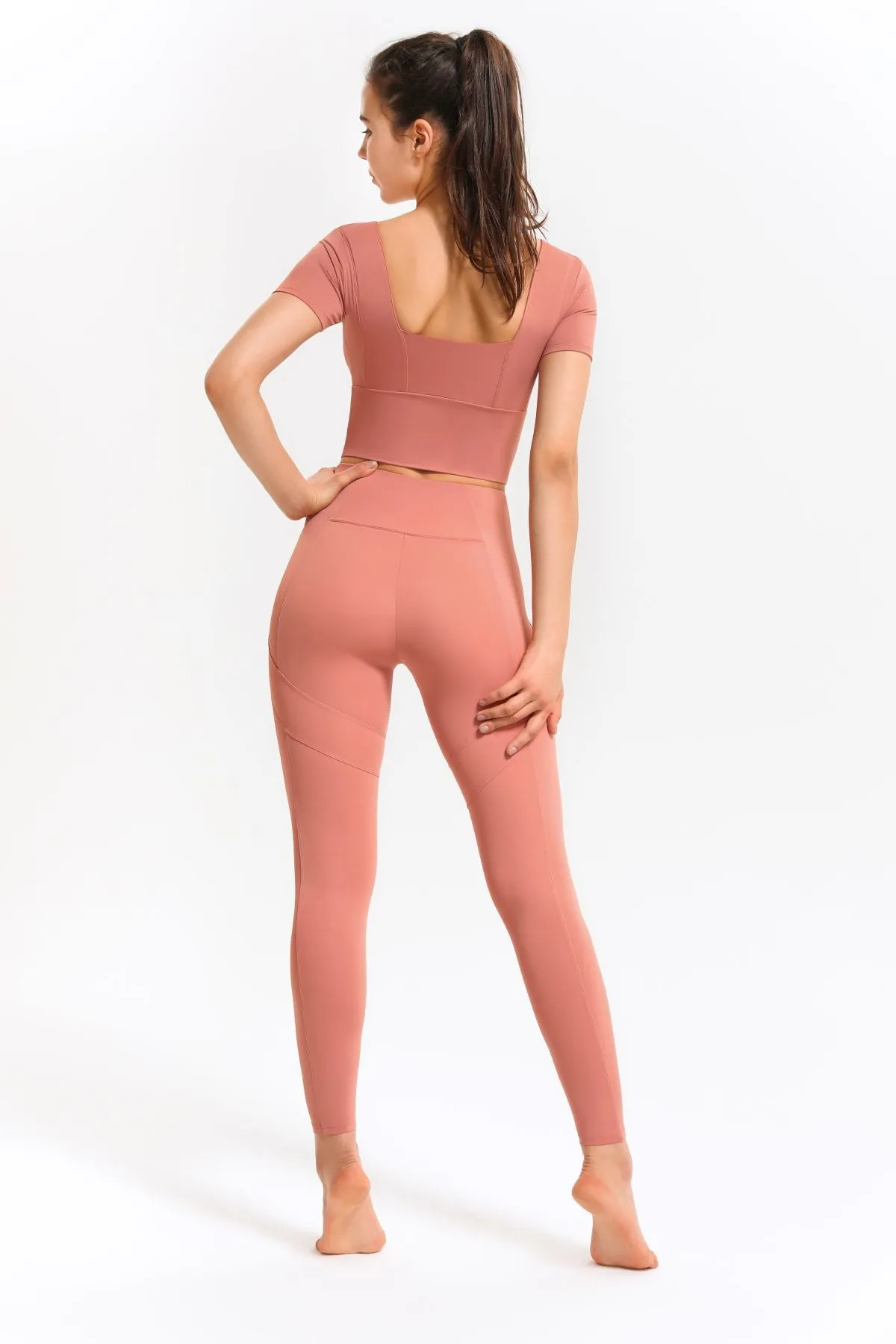 Cropped Short Sleeve Shirts Built-in Bra