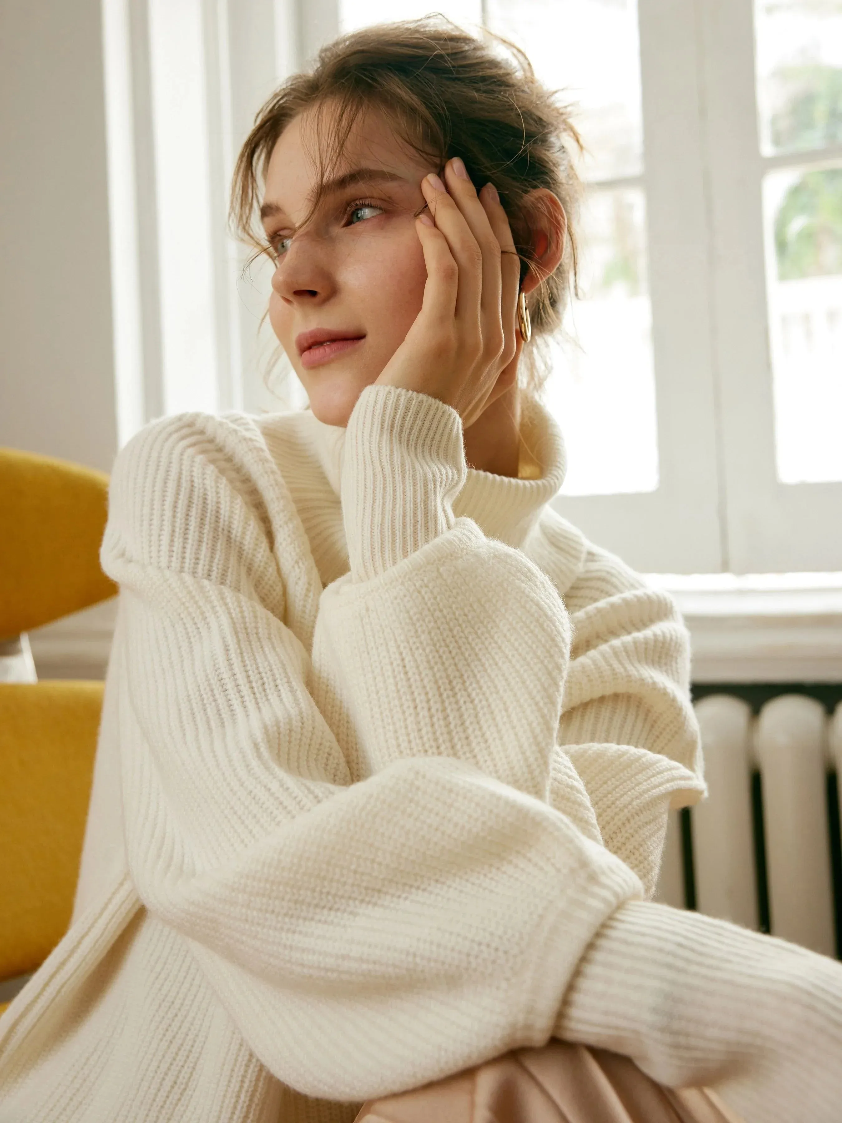 Lana 100% Merino Wool White Oversized Turtleneck Pullover