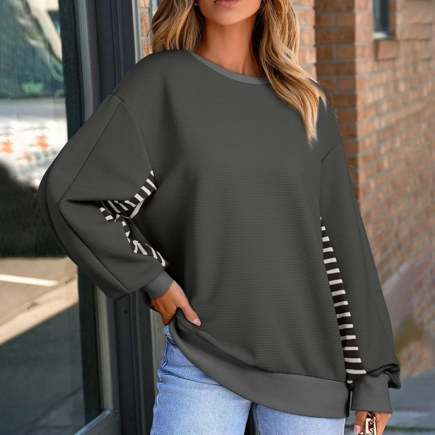 Women's Oversized Sweatshirts Trendy Long Sleeve Crew Neck Corduroy Pullover Tops Loose Comfy Fall Outfits 2024