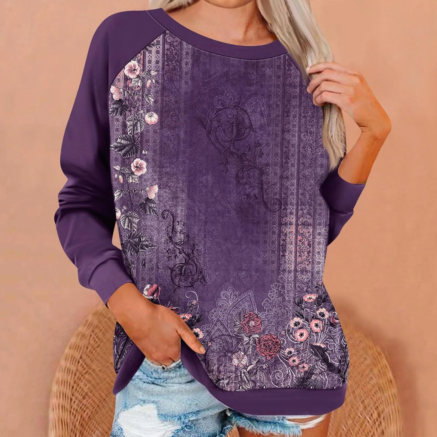 Womens Sweatshirts Floral Print Long Sleeve Loose Fit Shirts Crewneck Cute Trendy Clothing Sweater